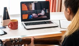 Un cours de musique en ligne