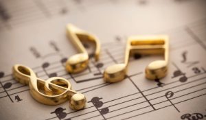 Notes de musiques dorées