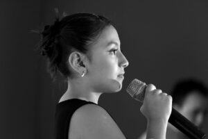 Une chanteuse
