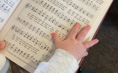 Comment lire une partition de musique : guide pour débutants