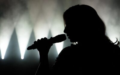 Zaho de Sagazan : sa nouvelle chanson « Ô travers »